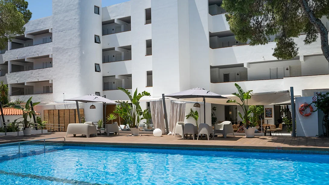 Apartamentos Es Pujols - Emar Hotels