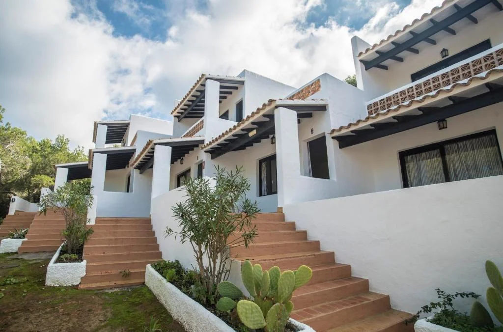 Apartamentos Pinomar - Emar Hotels