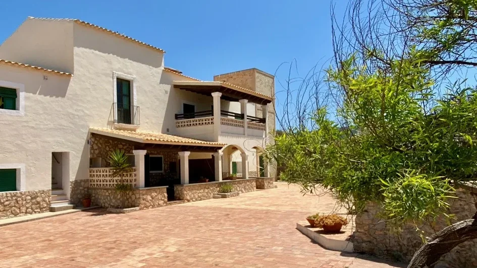 Apartaments Campanitx 