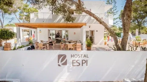 Hostal Es Pi - Emar Hotels